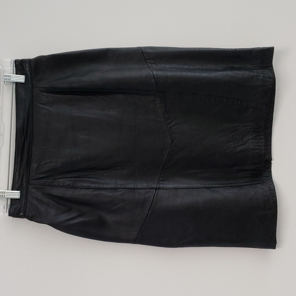 Traditional Trends Dresses & Skirts - Vintage black leather midi skirt